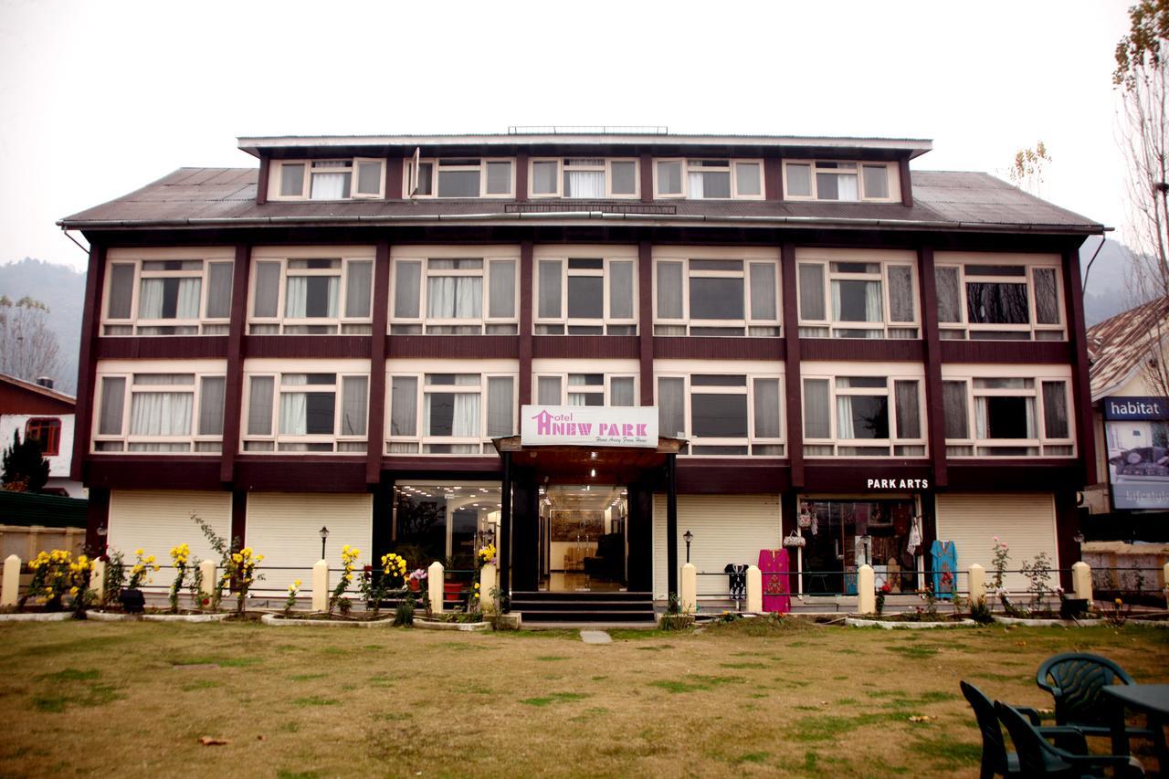 Hotel New Park At Dal Lake Srīnagar Exteriör bild